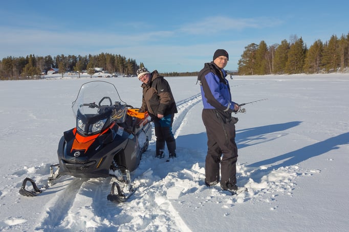 Eisangeln mit Torben in Lappland