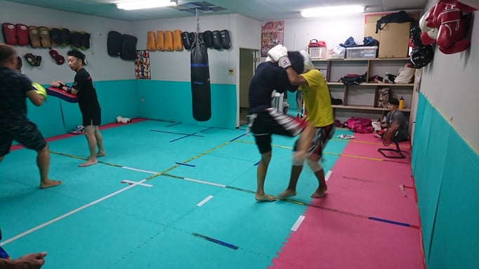 キックボクシングの首相撲