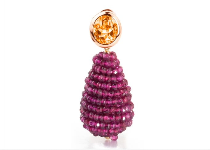 Riga (12x10) mit Citrin palmeirafarben € 580,00 mit Sophie Granat € 150,00