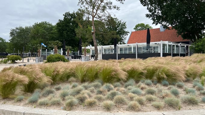 Strand und Restaurant Beach & Grill de Matros