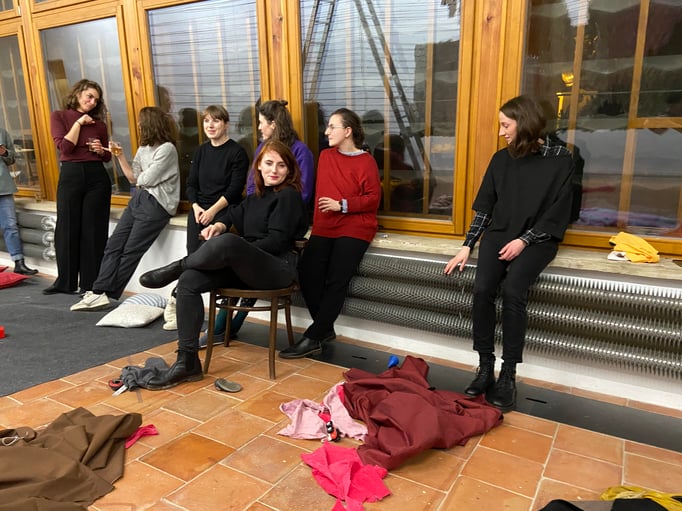 SALOON Praha at the Entrance Gallery with the curators Veronika Čechová, Tereza Jindrová, and the artist Johana Pošová. March 2020