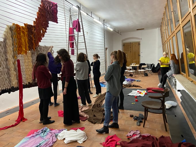 SALOON Praha at the Entrance Gallery with the curators Veronika Čechová, Tereza Jindrová, and the artist Johana Pošová. March 2020