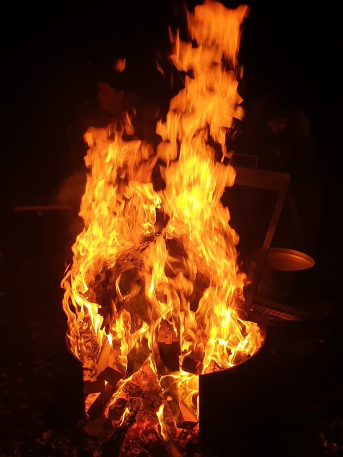 Wir Gnomen wissen wie man die Feuerwehr ruft...