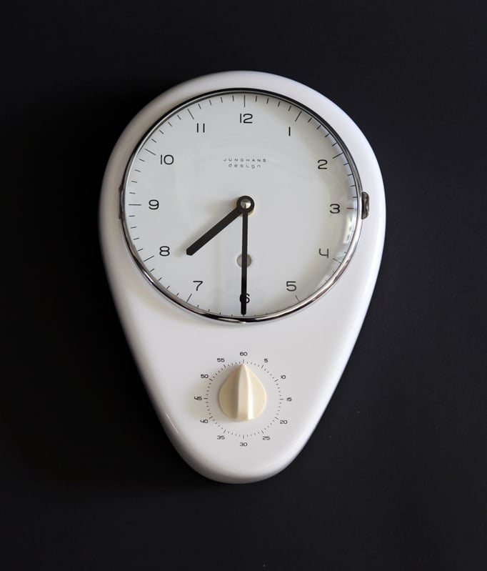 Junghans Max Bill Küchenuhr Weiss