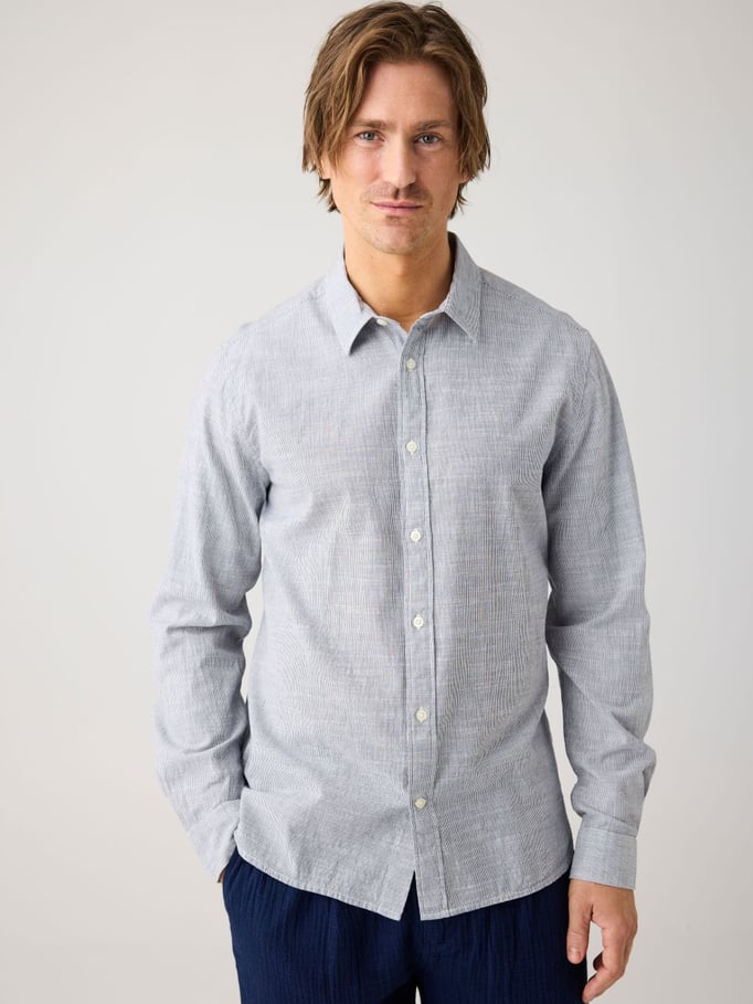 1090180 - Dune regular stripe shirt - 8021 Blue stripe -Knowledge Cotton Apparel