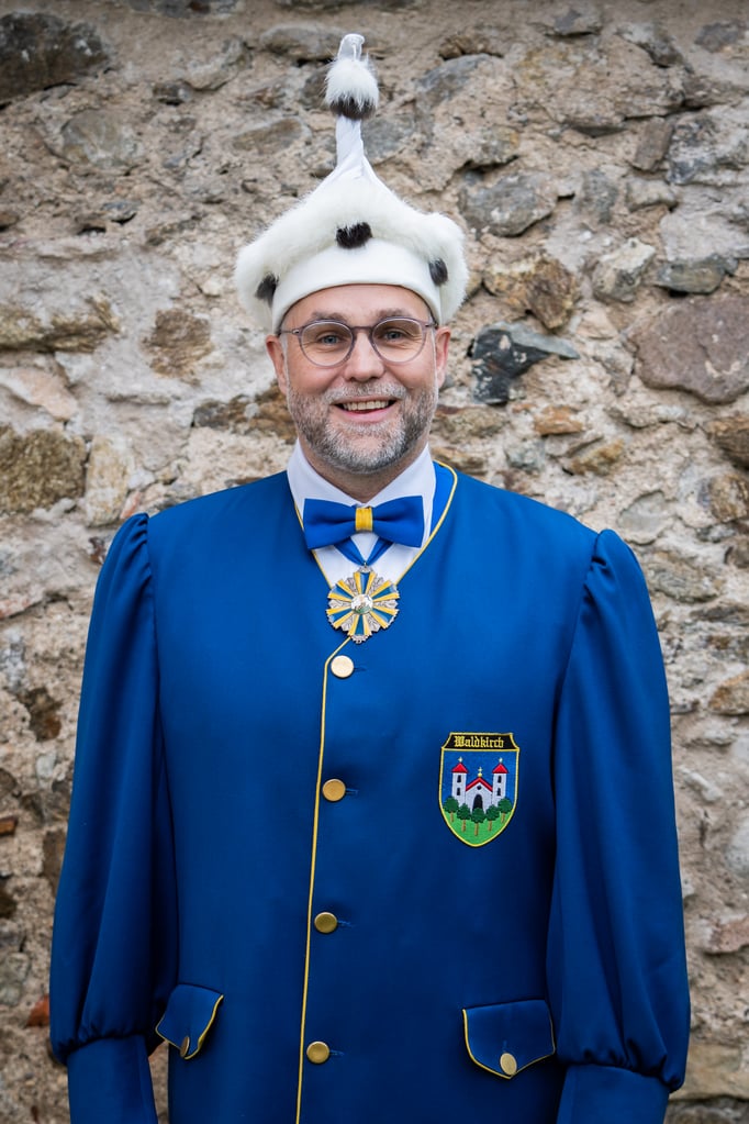 Matthias, Kassierer (Säckelmeister für alle Kassen), Verbindungsmann zur Gruppe der Alten Jungfern