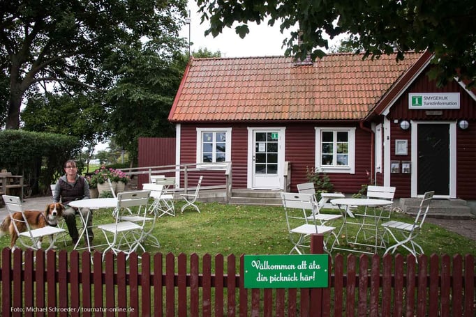Vor der Touristeninfo in Smygehuk kann man picknicken.