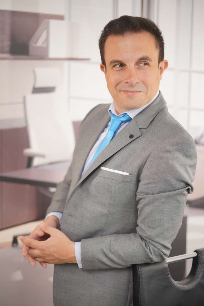 fotografias para linkedin, fotografo linkedin, fotografo tinder, fotografías profesionales linkedin, fotos linkiedin, fotos para perfil linkedin, linkedin, linkedin madrid centro