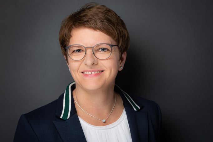 Heike Hofschröer  Uhrmacherin und Beratung Uhren & Schmuck & Trauringe