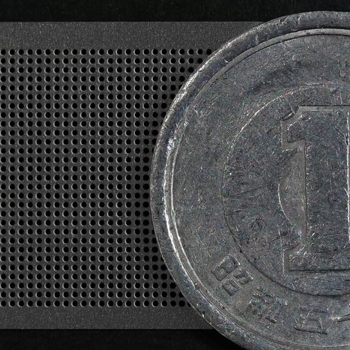 AE86と同い歳の1円玉と比較