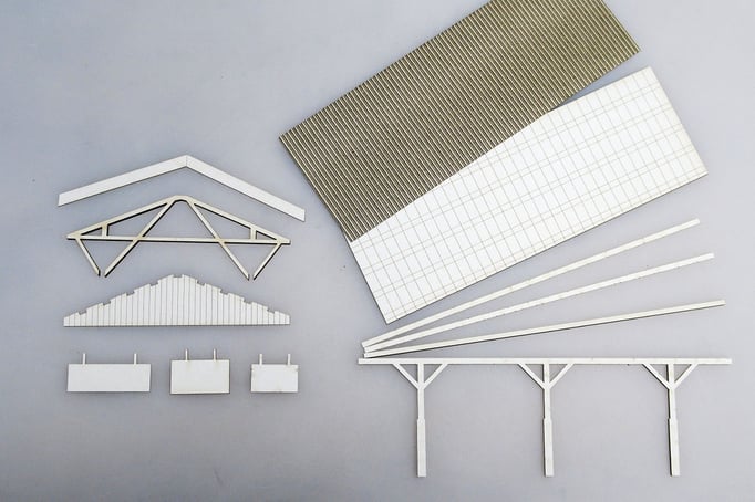 パーツは全てカット済み。