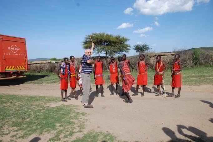 Im Dorf der Massai