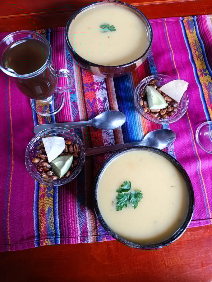 Suppe Locro de Papa - eine Spezialität von Ecuador