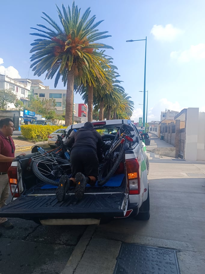Transport nach Ambato