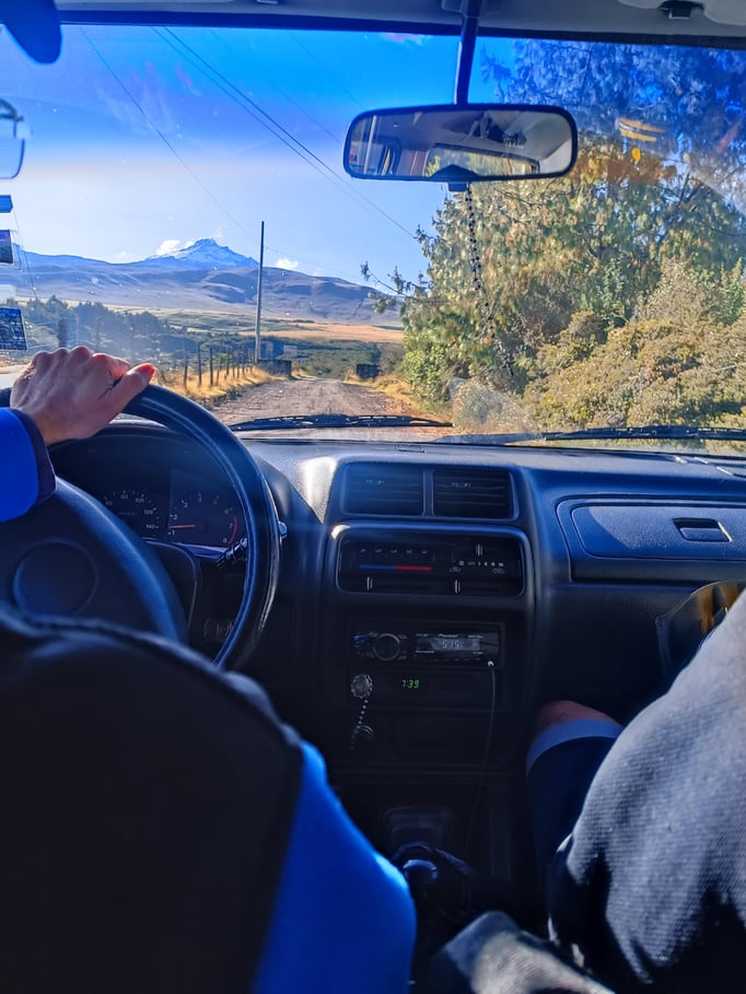 Weiter gehts mit dem Auto von Davids Vater Richtung Nationalpark Cotopaxi