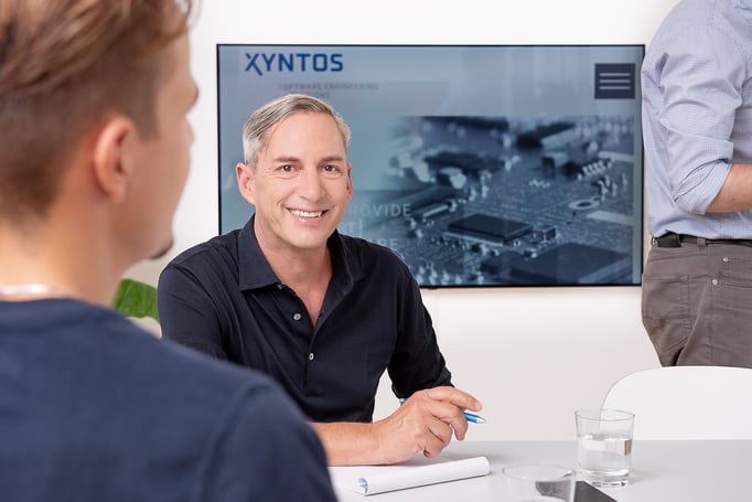 Businessaufnahmen Corporate Aufnahmen Branding Mitarbeiterportrait XYNTOS GmbH