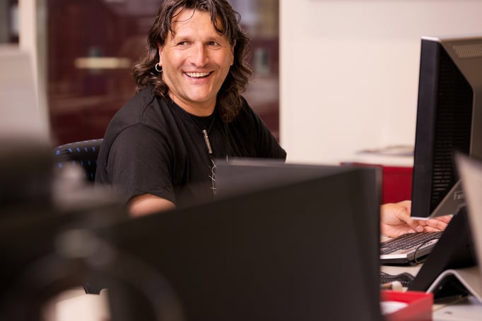 Businessaufnahmen Corporate Aufnahmen Branding Mitarbeiterportrait Fotoshooting ausdrucksstarke Portrait authentische Portraits 