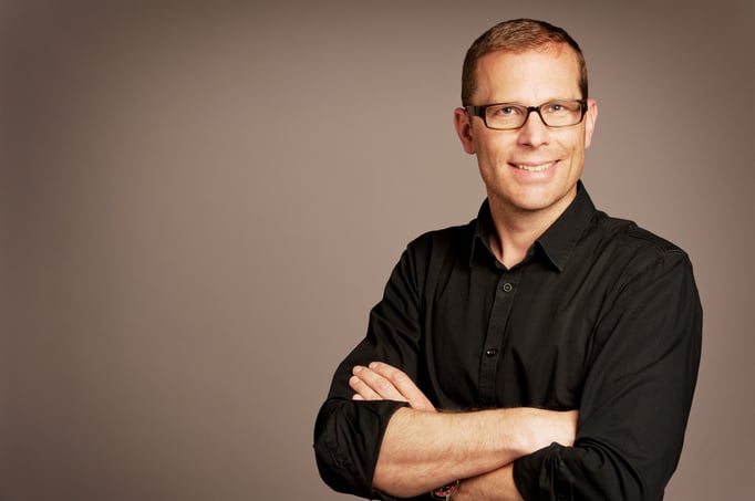 Businessaufnahmen Corporate Aufnahmen Branding Mitarbeiterportrait Fotoshooting ausdrucksstarke Portrait authentische Portraits 