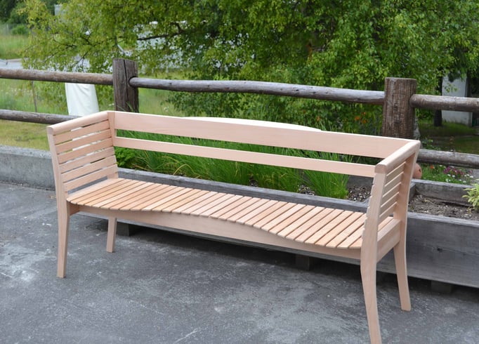 Gartenbank massiv, Gartenmöbel