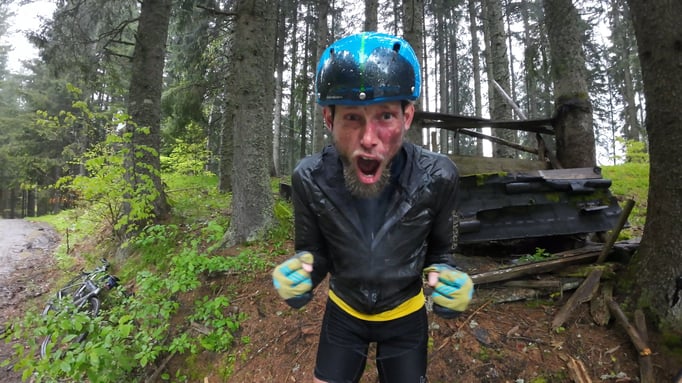 Bei jedem Wetter zu 110% motiviert: Mitfahrer Andreas („eppa!“) ©