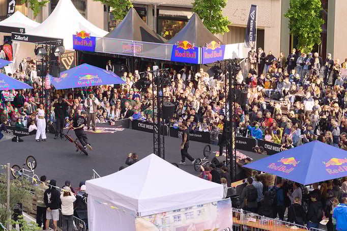 Red Bull Dance Your Style vs. BMX Flatland @SIMON VON GUNTEN