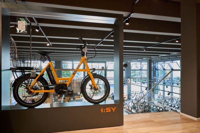 Die drei Bike-begeisterten Quereinsteiger setzen das Veloland-Konzept der ZEG (Europas größter Zweirad-Einkaufs-Kooperation) damit perfekt um. 