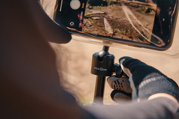 VACUUM mini tripod base