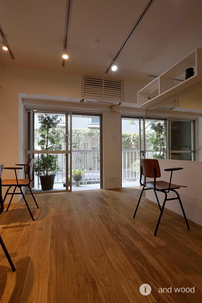 オーク 一枚物 ナチュラル 無垢 フローリング andwood 施工例 美容室