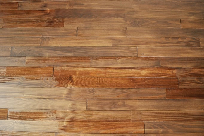 国産パイン ユニ フローリング 着色 施工例