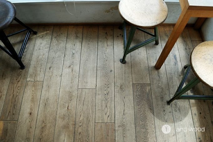 オーク 幅広 フローリング 無垢 アンティーク アンドウッド andwood 店舗 施工例