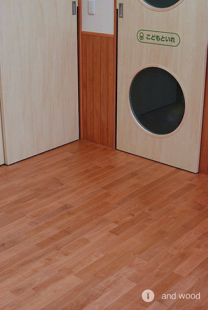 西南サクラ 床暖房 無垢 フローリング アンドウッド andwood 施工例 保育園