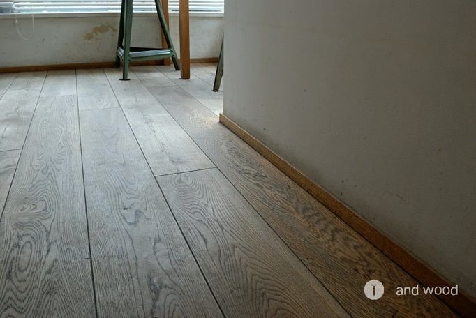 オーク 幅広 フローリング 無垢 アンティーク アンドウッド andwood 店舗 施工例