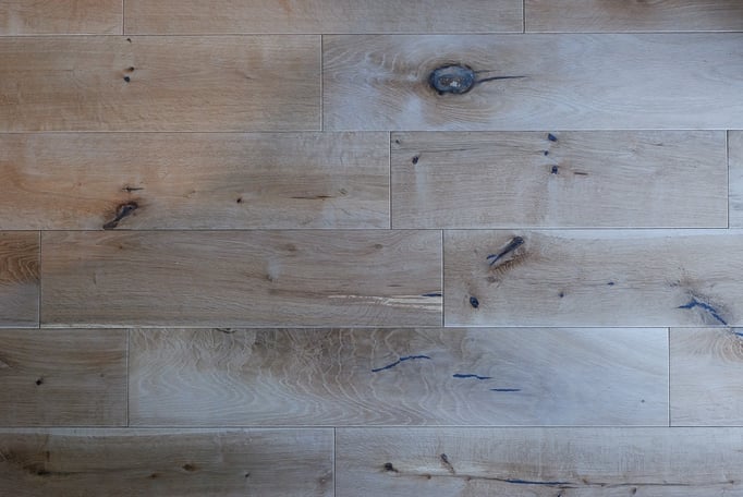 オーク 乱尺 無垢フローリング キャラクター 無塗装 andwood アンドウッド kado shoe repair & beer stop