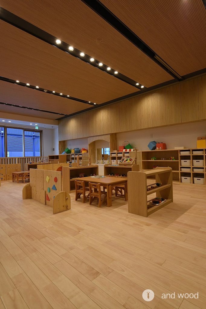 西南サクラ ユニ 無垢フローリング 施工例 保育施設 andwood アンドウッド