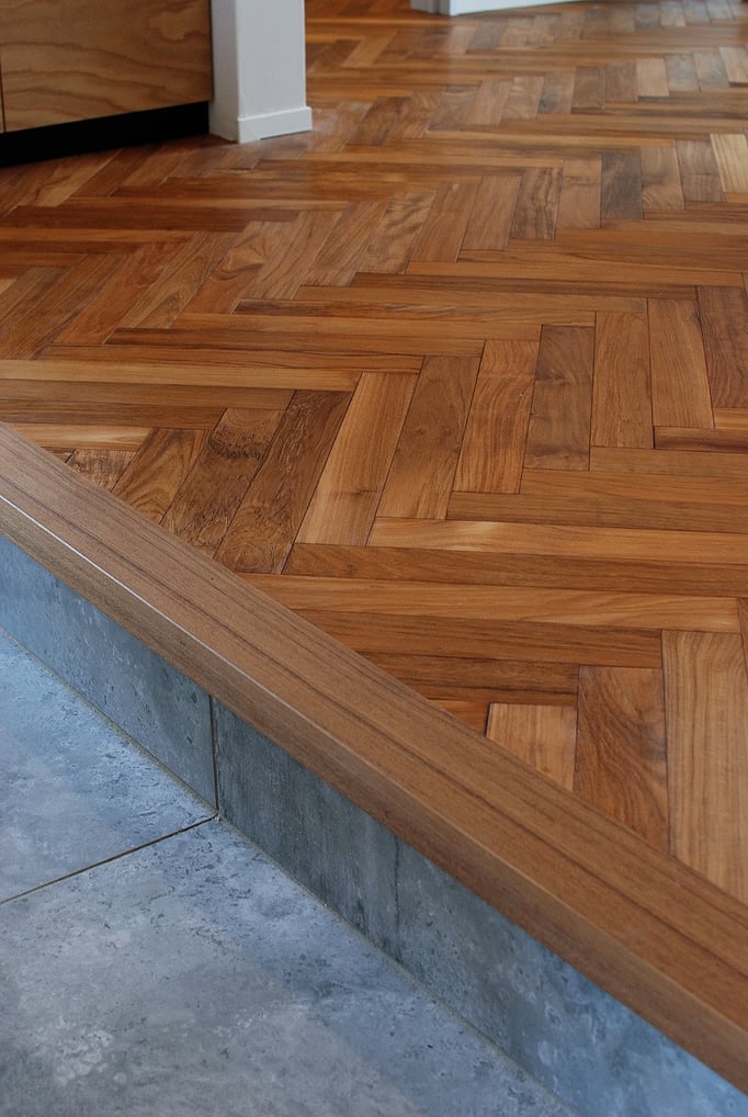 チーク ヘリンボーン フローリング 施工 アンドウッド andwood 無垢フローリング