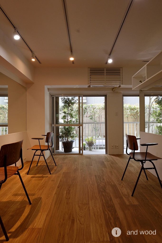 オーク 一枚物 ナチュラル 無垢 フローリング andwood 施工例 美容室