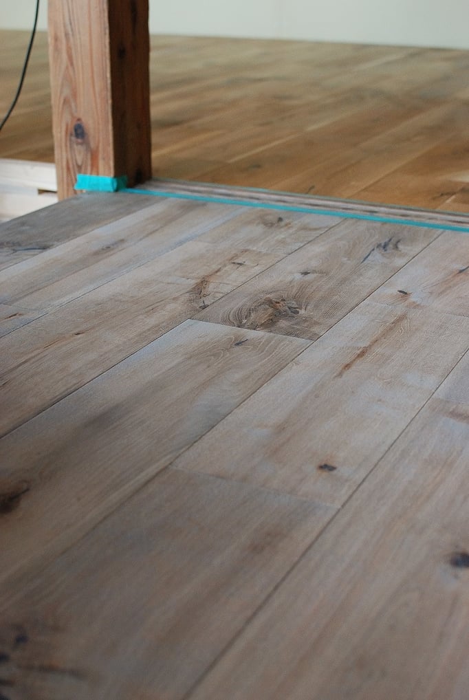 オーク 乱尺 無垢フローリング キャラクター 無塗装 andwood アンドウッド kado shoe repair & beer stop