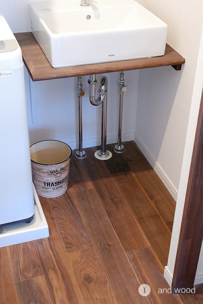 ウォールナット フローリング 施工例 andwood アンドウッド シェアハウス