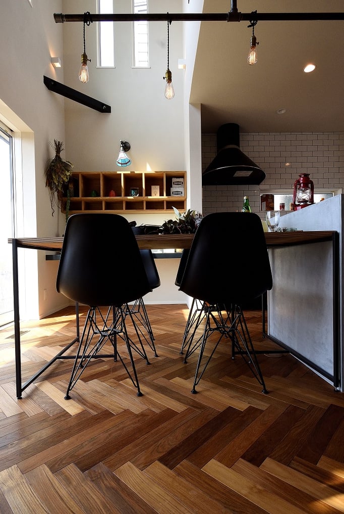 チーク ヘリンボーン フローリング 施工 アンドウッド andwood 無垢フローリング