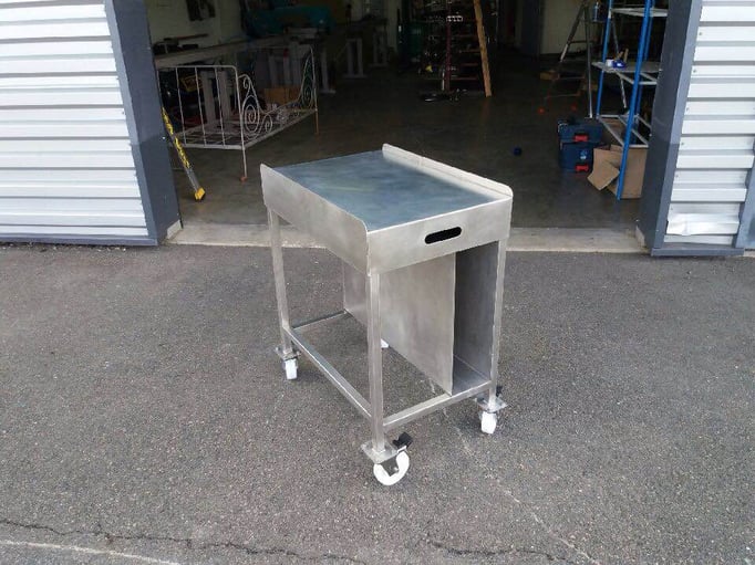 table inox pour laboratoire