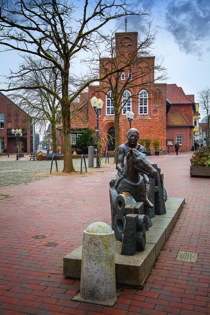 Wildeshausen | Waltbertdenkmal