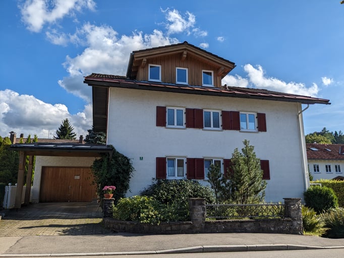 Front with garage entrance.