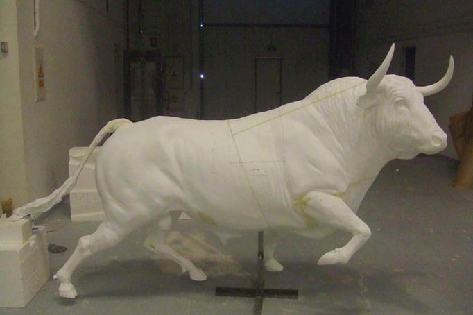 Estas ampliaciones sirven para que se les pueda hacer un molde (reproducciones de piezas), sean revestidas en resina-fibra como piezas únicas o sirvan de punto de partida para ser fundidas en bronce, aluminio, etc.