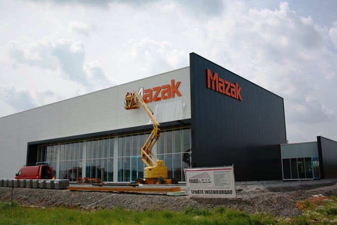 MAZAK, Leipzig | Einzelbuchstaben im Profil 1, unbeleuchtet