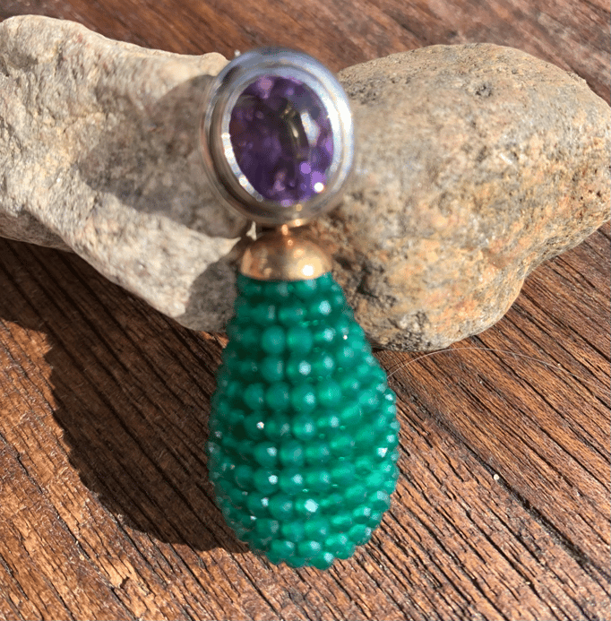 Hamburg mit Amethyst € 620,00, Pampel mit Hütchen € 190,00