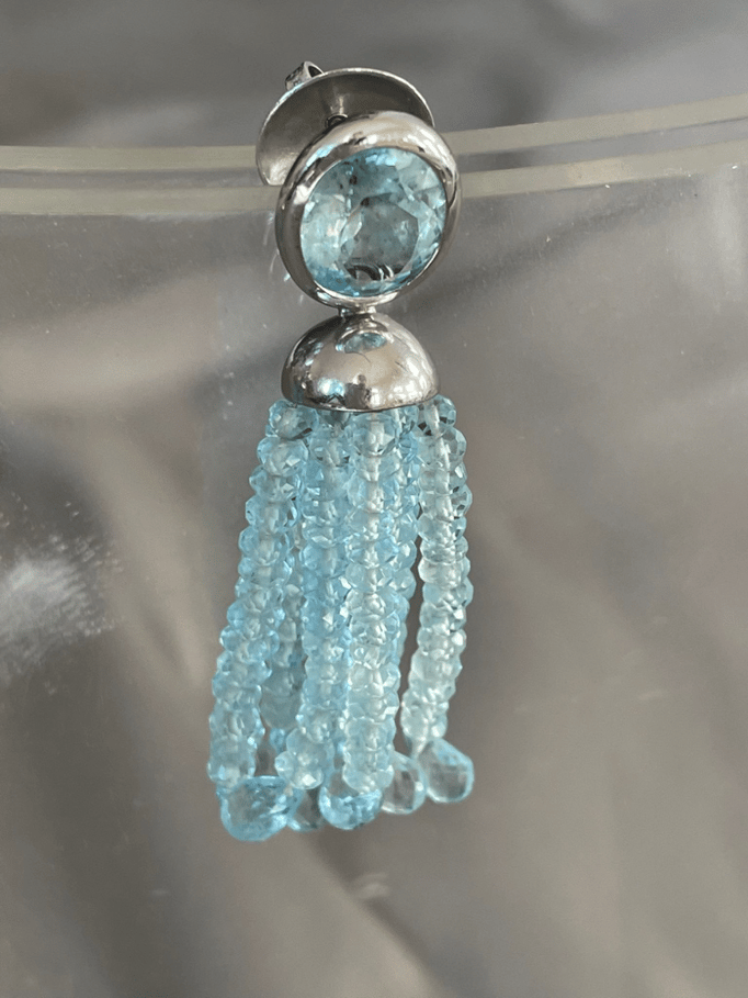 Riga mit Blautopas € 480,00, Quaste P.a.A.