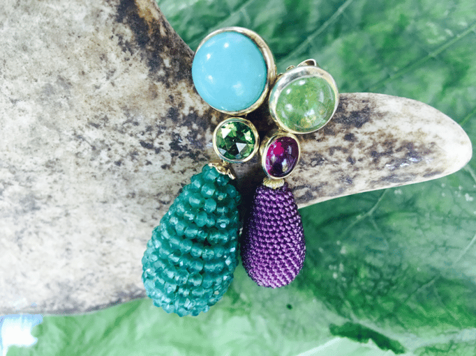 Oslo mit Amazonith € 470,00,Zwischenstück Peridot € 320,00, Pampel € 150, Oslo mit Tsavorith € 930,00Zwischenstück mit Turmalin P.a.A., Pampel Einzelstück,