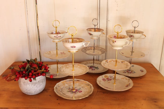 Etagere, Etageren, altes Geschirr, Vintage Geschirr, Vintage Etagere, Vintage Etageren,Porzellan,