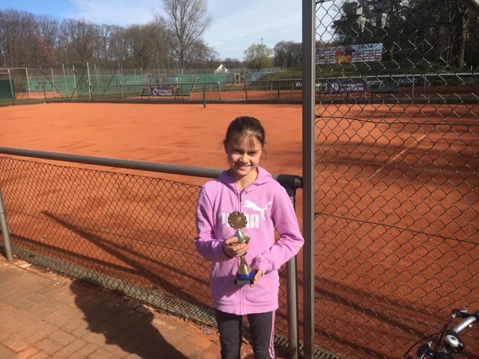 Paula Stüker - Siegerin beim Wilson Indoors Cup U11