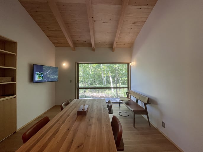 長野県　松本市　長野市　飯綱高原　建築設計事務所　建築家　news設計室　丸山和男　別荘設計　飯綱山荘Ⅱ　設計監理　ＬＤＫ　引渡し